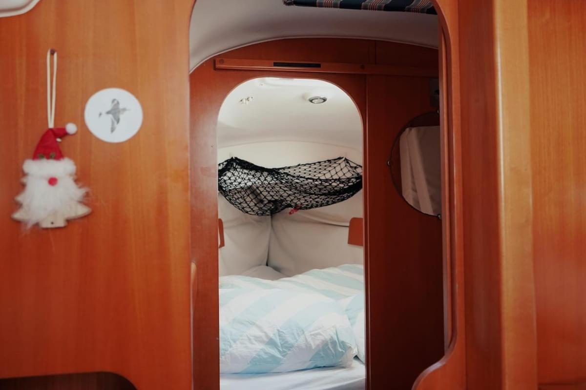 מלון ליסבון Surfbird Cozy Sailboat Escape מראה חיצוני תמונה