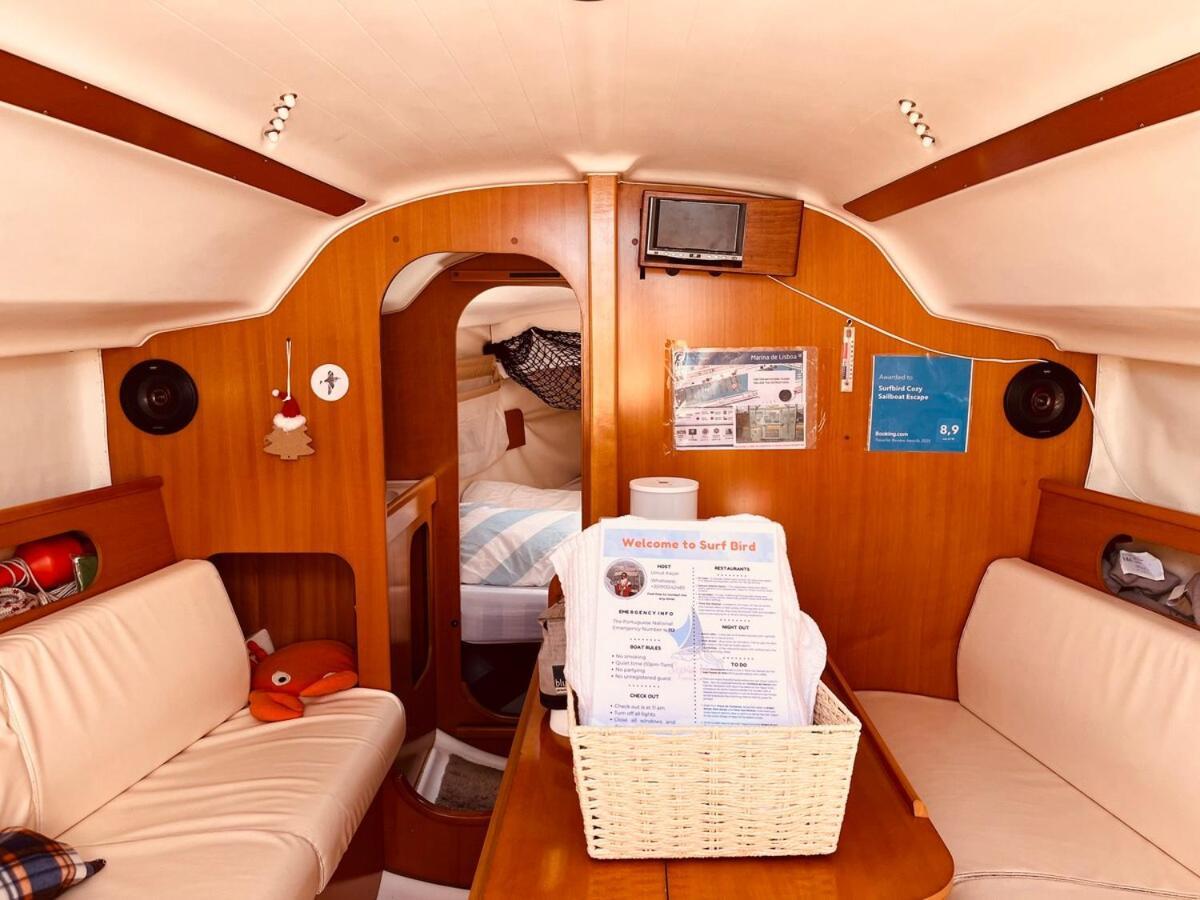 מלון ליסבון Surfbird Cozy Sailboat Escape מראה חיצוני תמונה